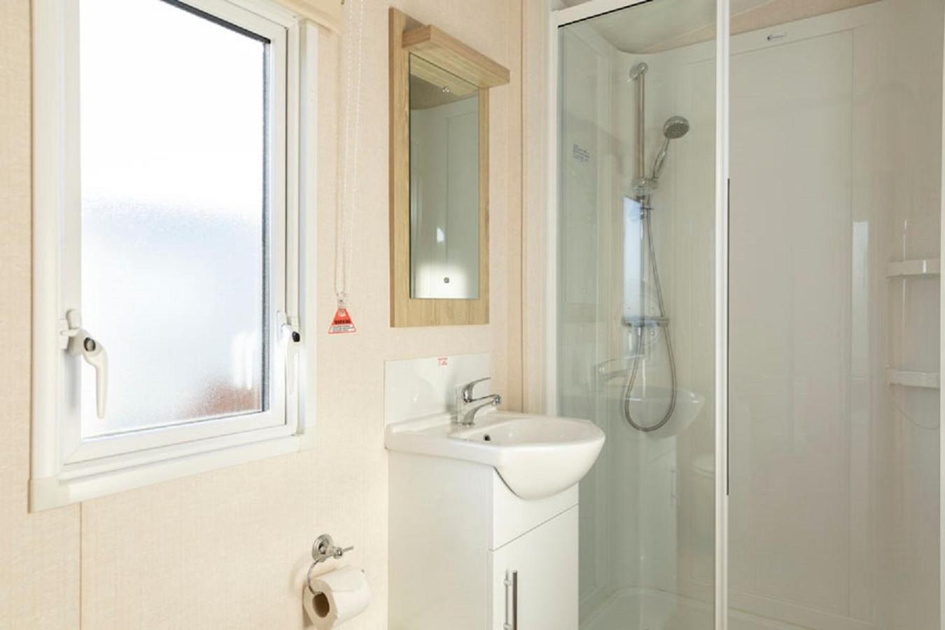Pentire Coastal Holiday Park Bude Oda fotoğraf