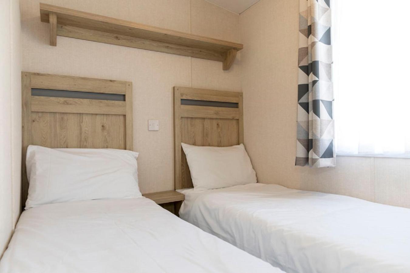 Pentire Coastal Holiday Park Bude Oda fotoğraf